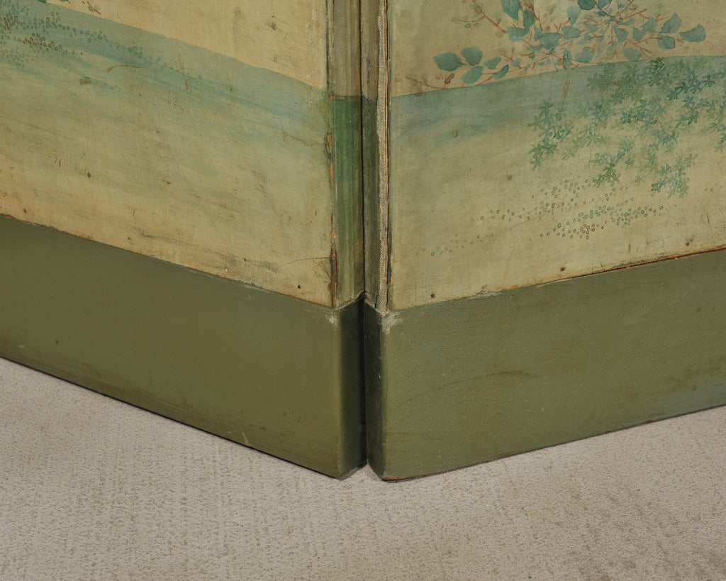 English Chinoiserie Decorated Flora and Fauna Folding Screen