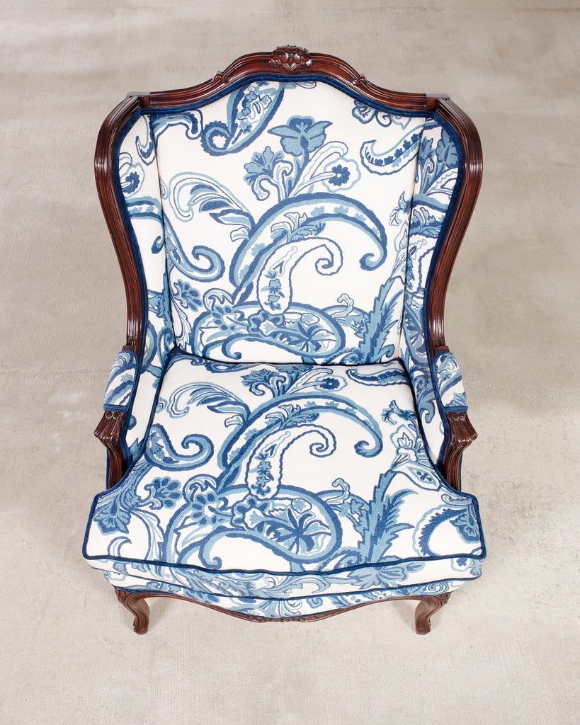 Louis XV Style Wingback Bergere á Oreilles Crewel Work