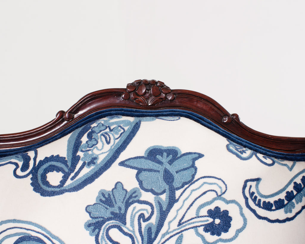 Louis XV Style Wingback Bergere á Oreilles Crewel Work