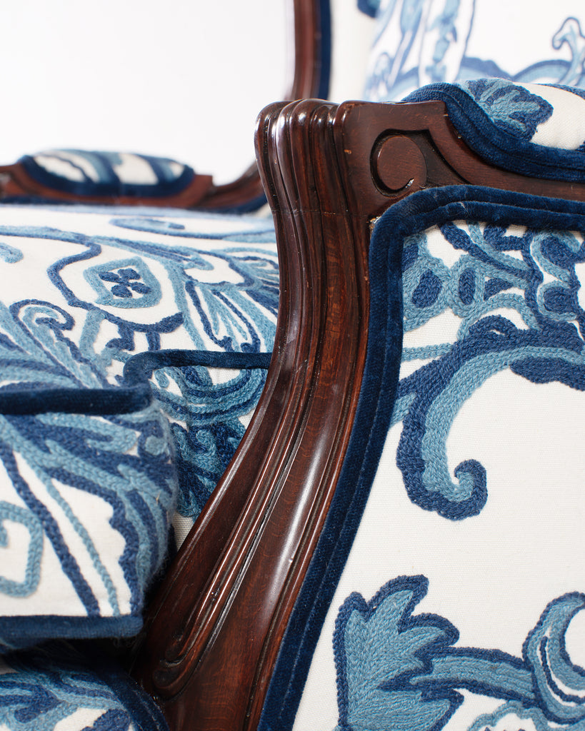 Louis XV Style Wingback Bergere á Oreilles Crewel Work