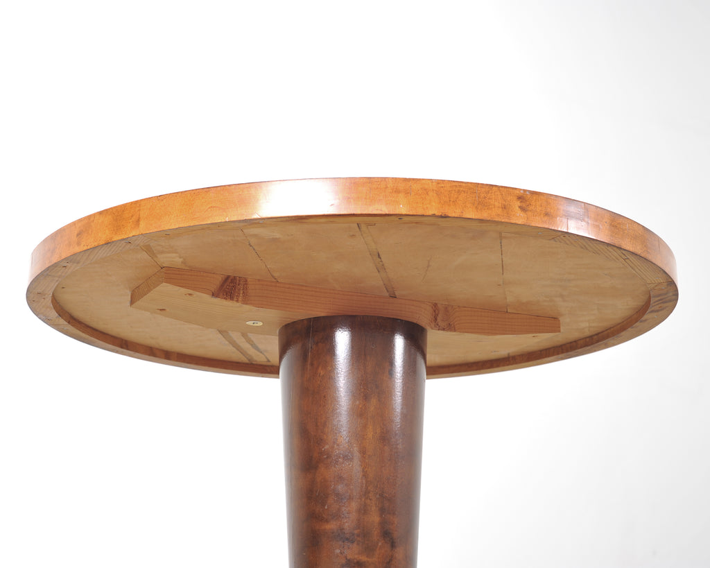Carrie Bradshaw's Screen Used Burlwood Round Center Table