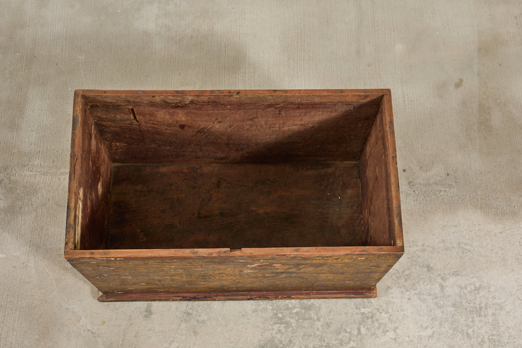 19th Century Burmese Lacquered Wooden Buddhist Trunk or Chest