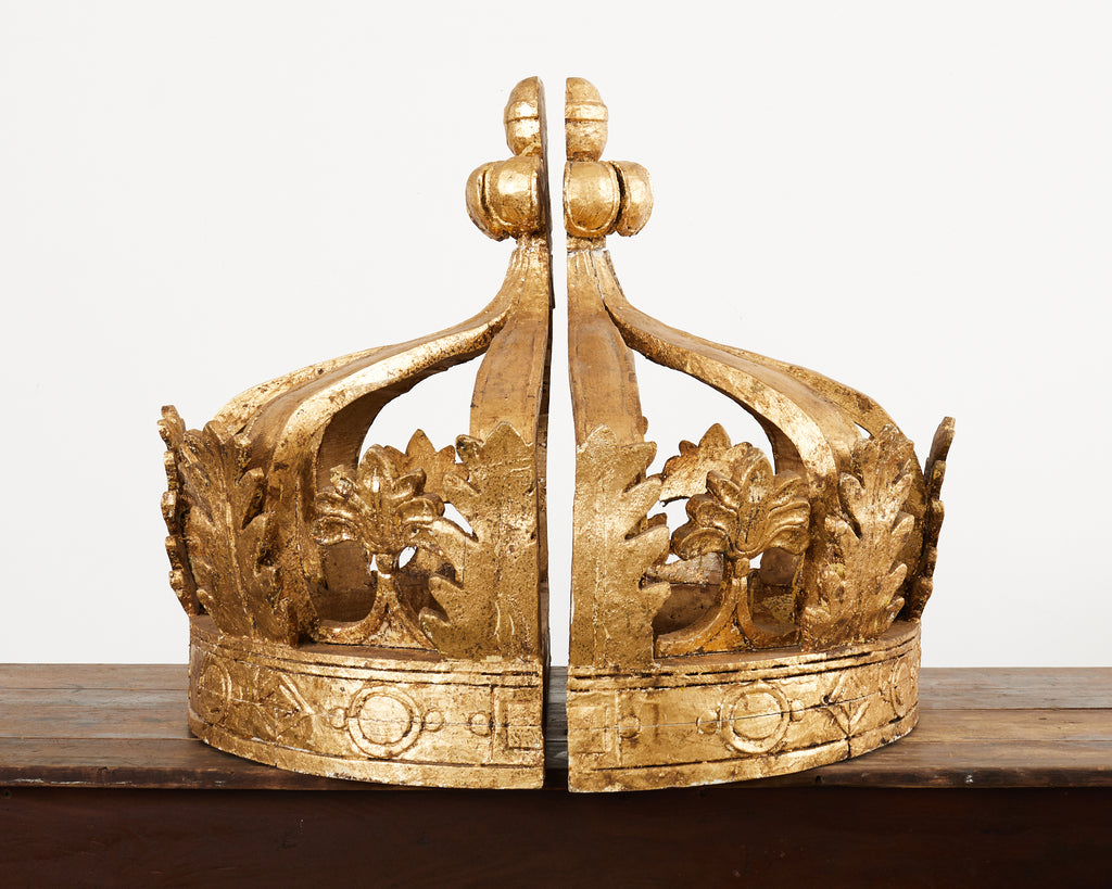 19th Century Pair of Italian Baroque Style Giltwood Bed Coronas
