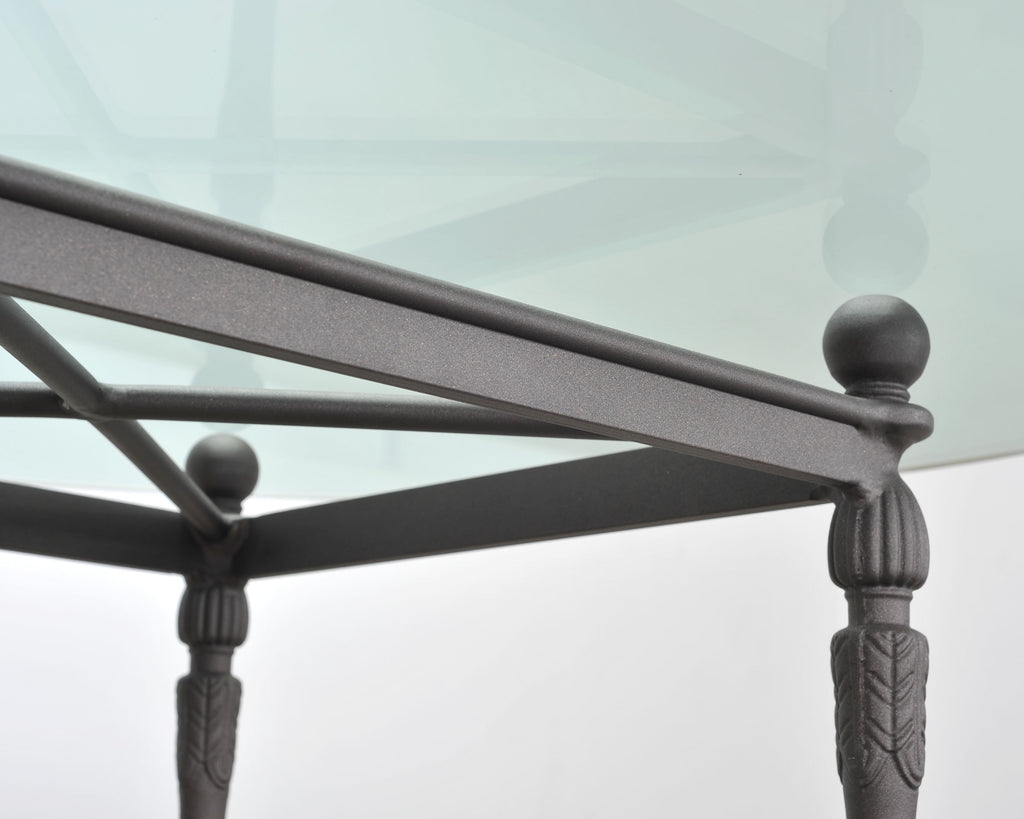 Michael Taylor Montecito Round Center or Garden Dining Table