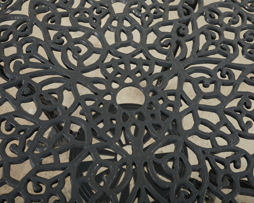 Neoclassical Style Round Aluminum Patio Garden Dining Table