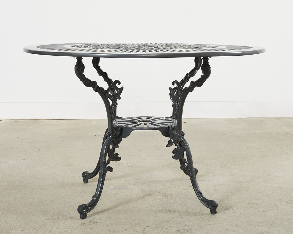 Neoclassical Style Round Aluminum Patio Garden Dining Table