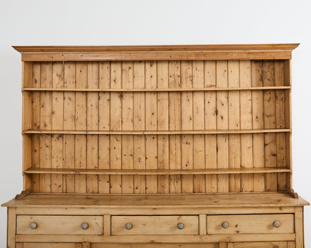 Country English Farmhouse Welsh Pine Dresser with Plate Rack