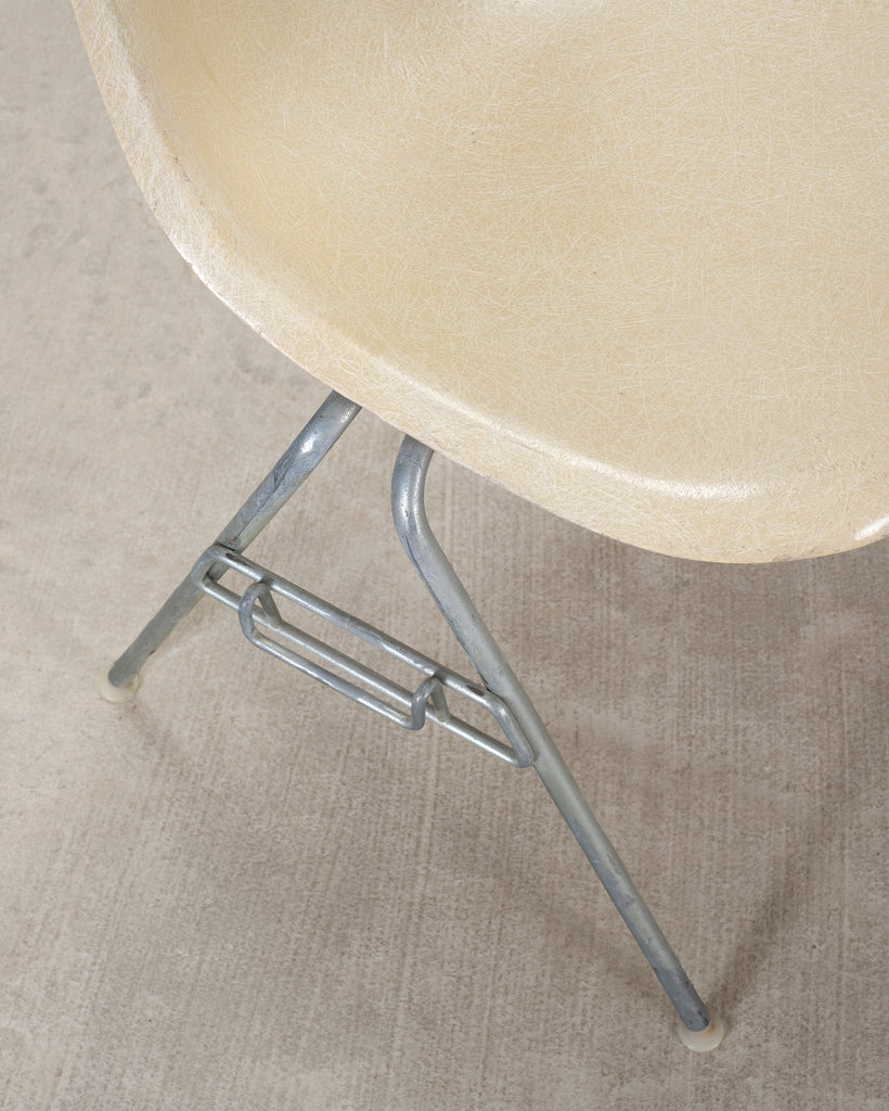 Set of Four Herman Miller DSS Mid-Century Fiberglass Side Chairs