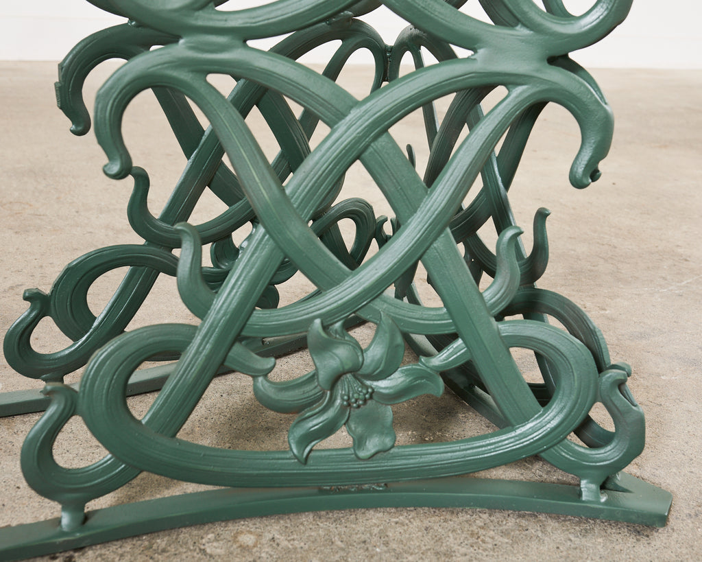 Brown Jordan Smithsonian Day Lily Garden Dining Table