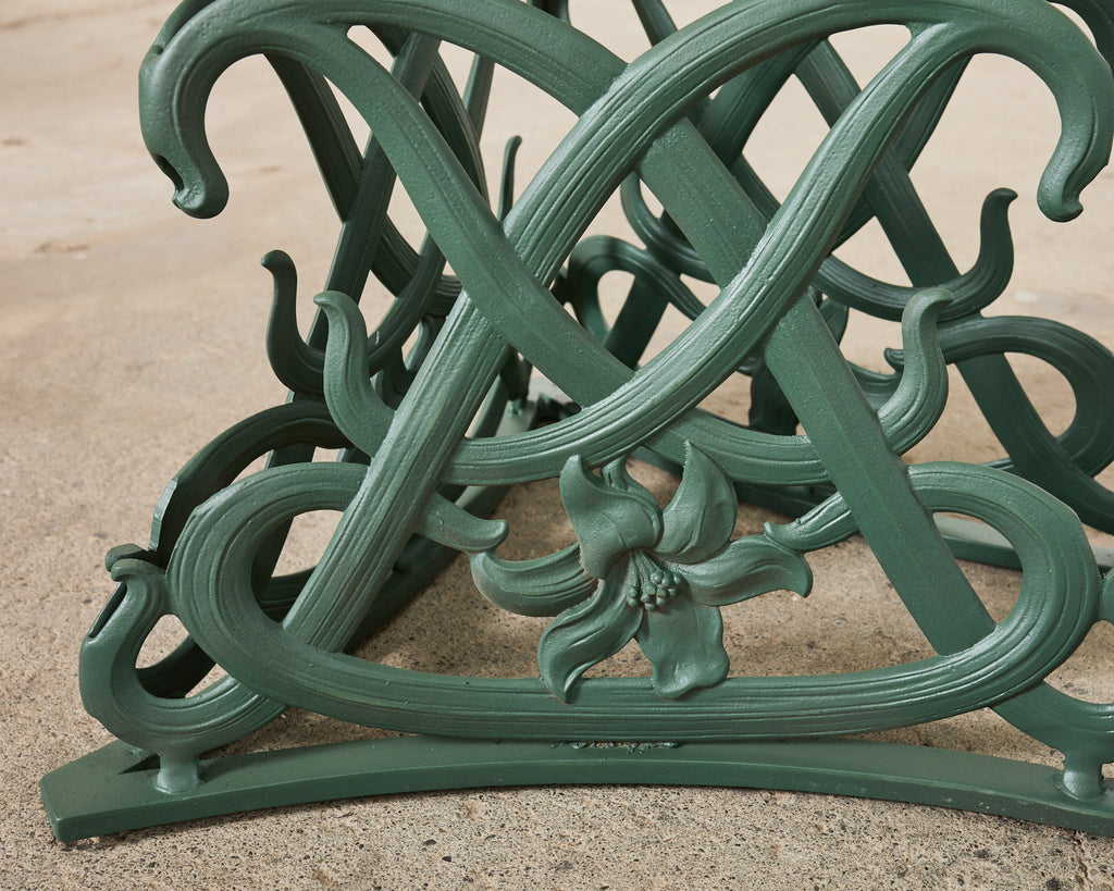 Brown Jordan Smithsonian Day Lily Garden Dining Table