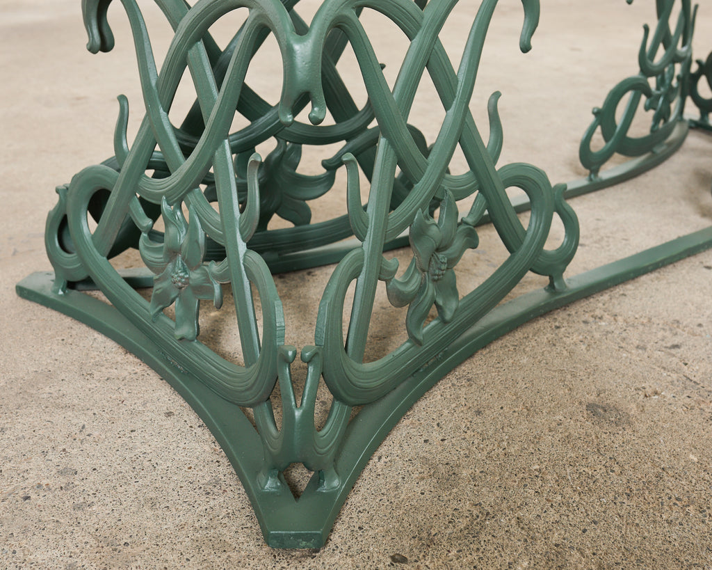 Brown Jordan Smithsonian Day Lily Garden Dining Table