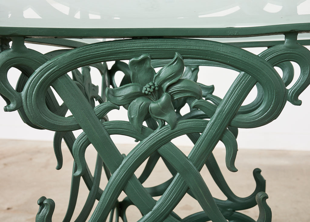 Brown Jordan Smithsonian Day Lily Garden Dining Table