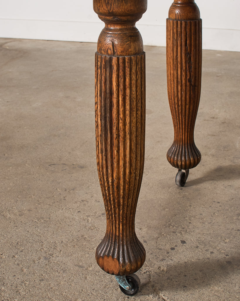 19th Century English Victorian Oak Dining Center Table