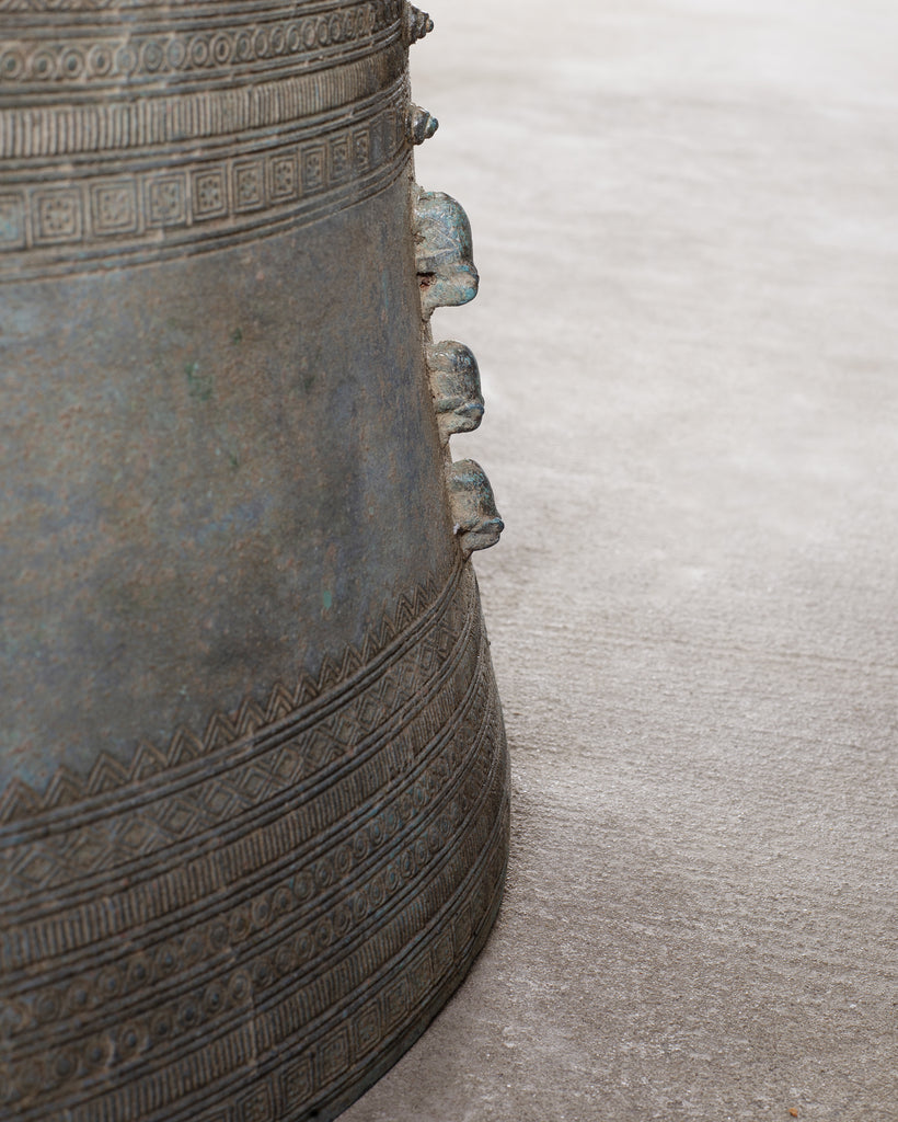 Southeast Asian Bronze Elephant Rain Drum Drinks Table 2 Ft