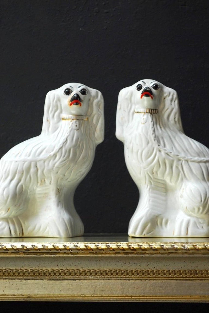 Pair of English Staffordshire Glazed Ceramic Spaniels