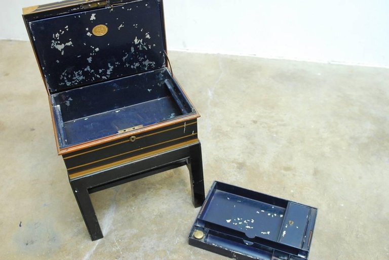 British Colonial Military Officer's Campaign Metal Field Desk