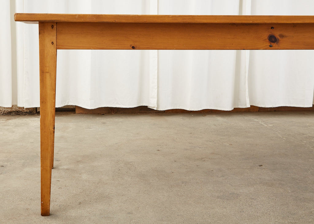 Country English Provincial Farmhouse Dining Table