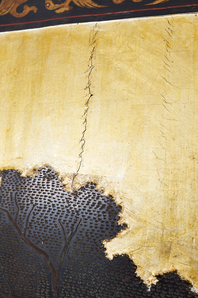 Early 20th Century Chinese Export Six Panel Gold Leaf Coromandel Screen