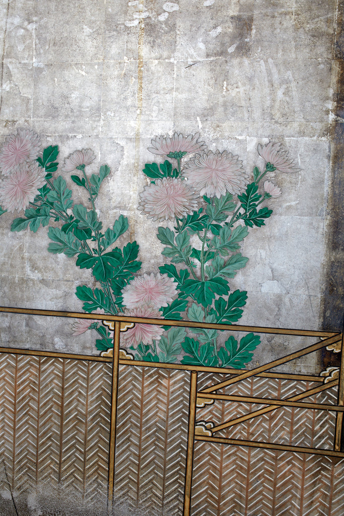 Pair of Japanese Edo Screens Chrysanthemums Along Fence