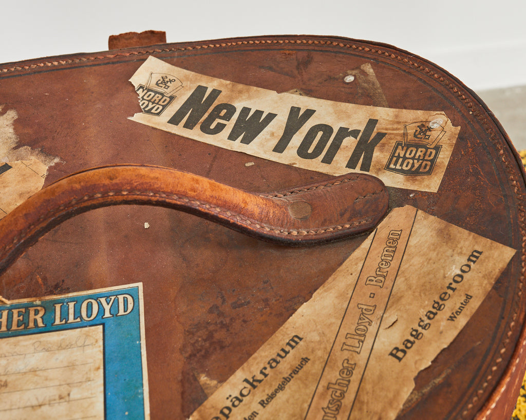 19th Century, English Regency Leather Oval Hat Box