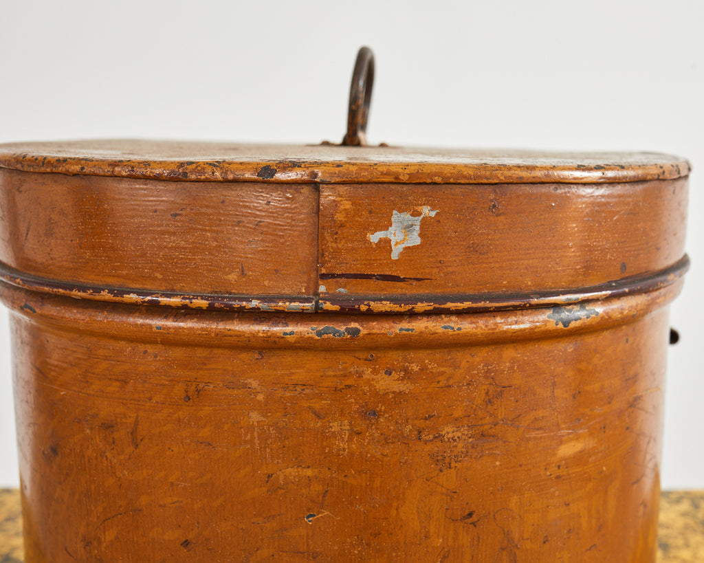 19th Century Country English Victorian Oval Metal Hat Box