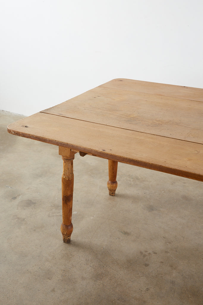19th Century Country English Drop-Leaf Pine Farmhouse Dining Table