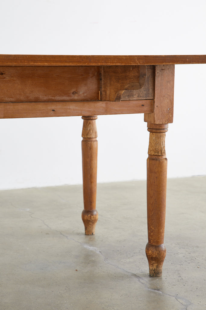 19th Century Country English Drop-Leaf Pine Farmhouse Dining Table