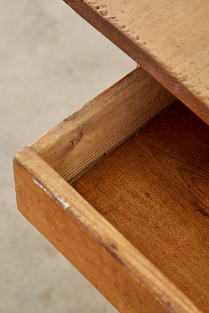 19th Century Country English Drop-Leaf Pine Farmhouse Dining Table