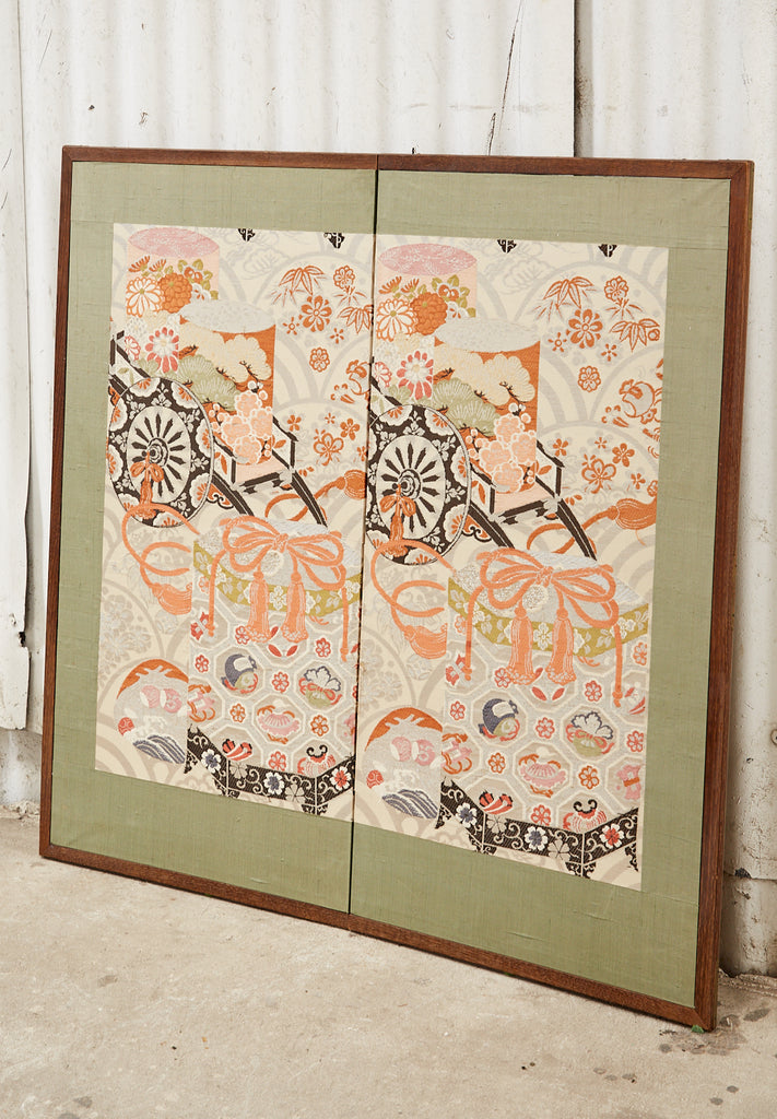 Japanese Showa Two Panel Screen Embroidered Silk Gilt Boxes