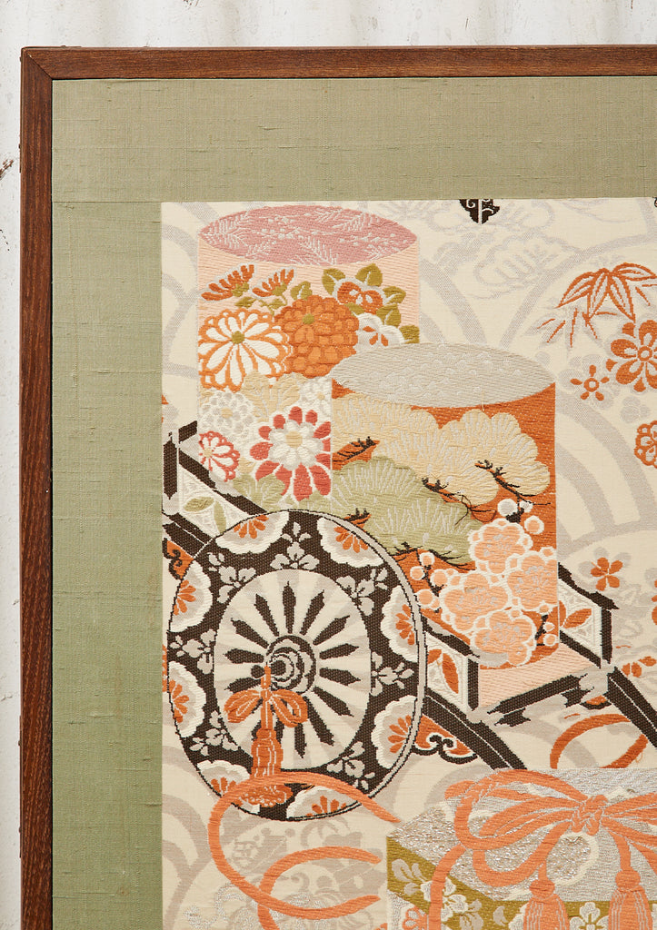 Japanese Showa Two Panel Screen Embroidered Silk Gilt Boxes