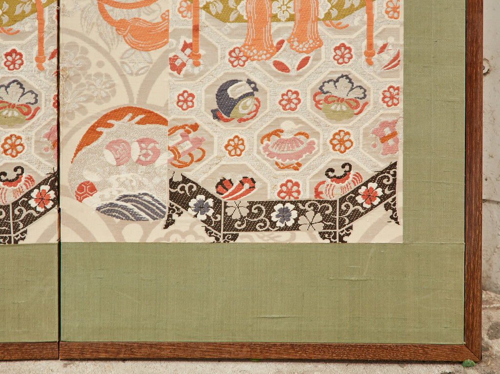 Japanese Showa Two Panel Screen Embroidered Silk Gilt Boxes