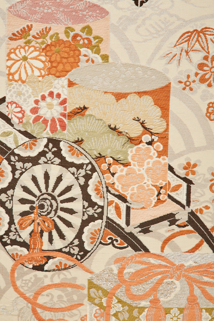 Japanese Showa Two Panel Screen Embroidered Silk Gilt Boxes