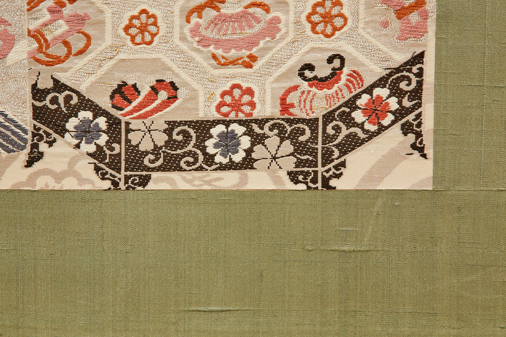 Japanese Showa Two Panel Screen Embroidered Silk Gilt Boxes