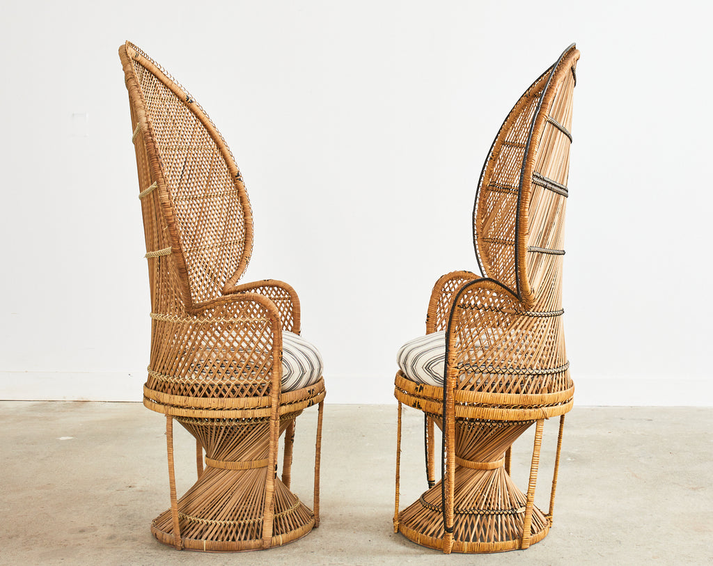 Large wicker best sale peacock chair