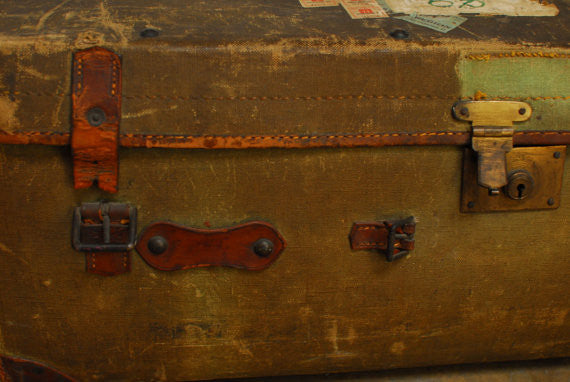 Canvas & Leather Travelling Vintage Hat Luggage Box Trunk with